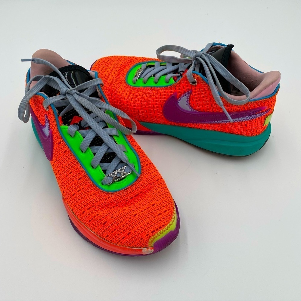 Nike Boys Youth Lebron XX 20 'Chosen 1' Basketball Tennis Shoes Sneakers Size 7